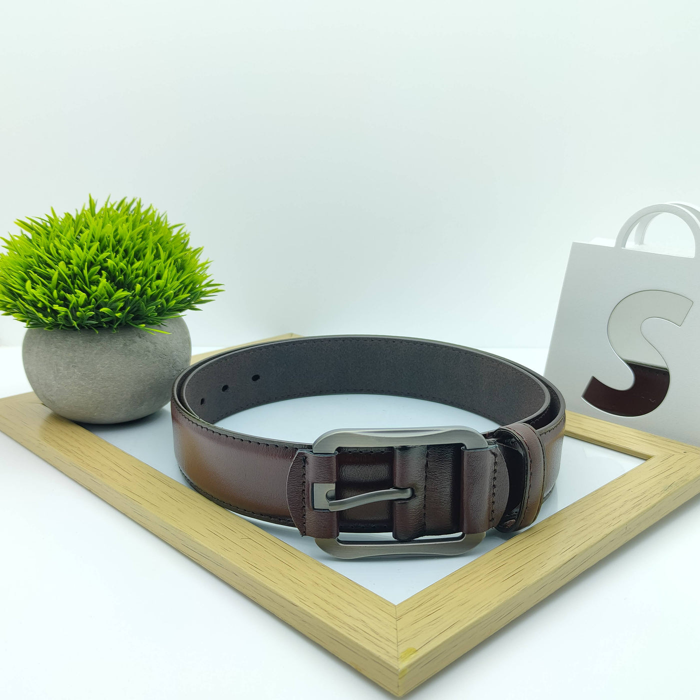 Fashionable High Quality Genuine Leather Belt For Men-Unique and Classy