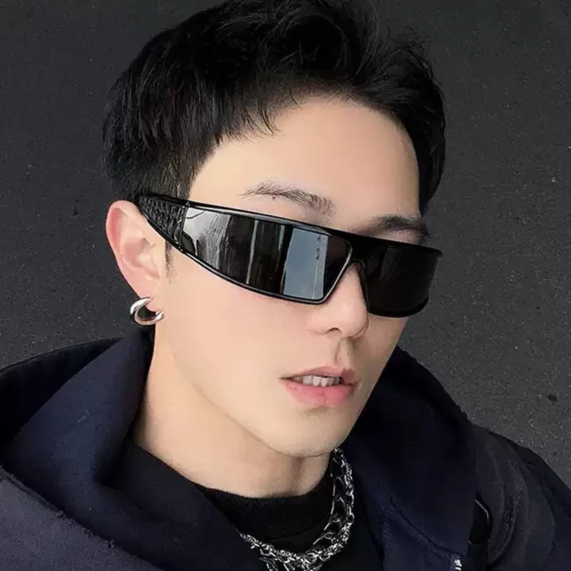 Fashionable Black High-End Sunglasses for Men and Women-Unique and Classy