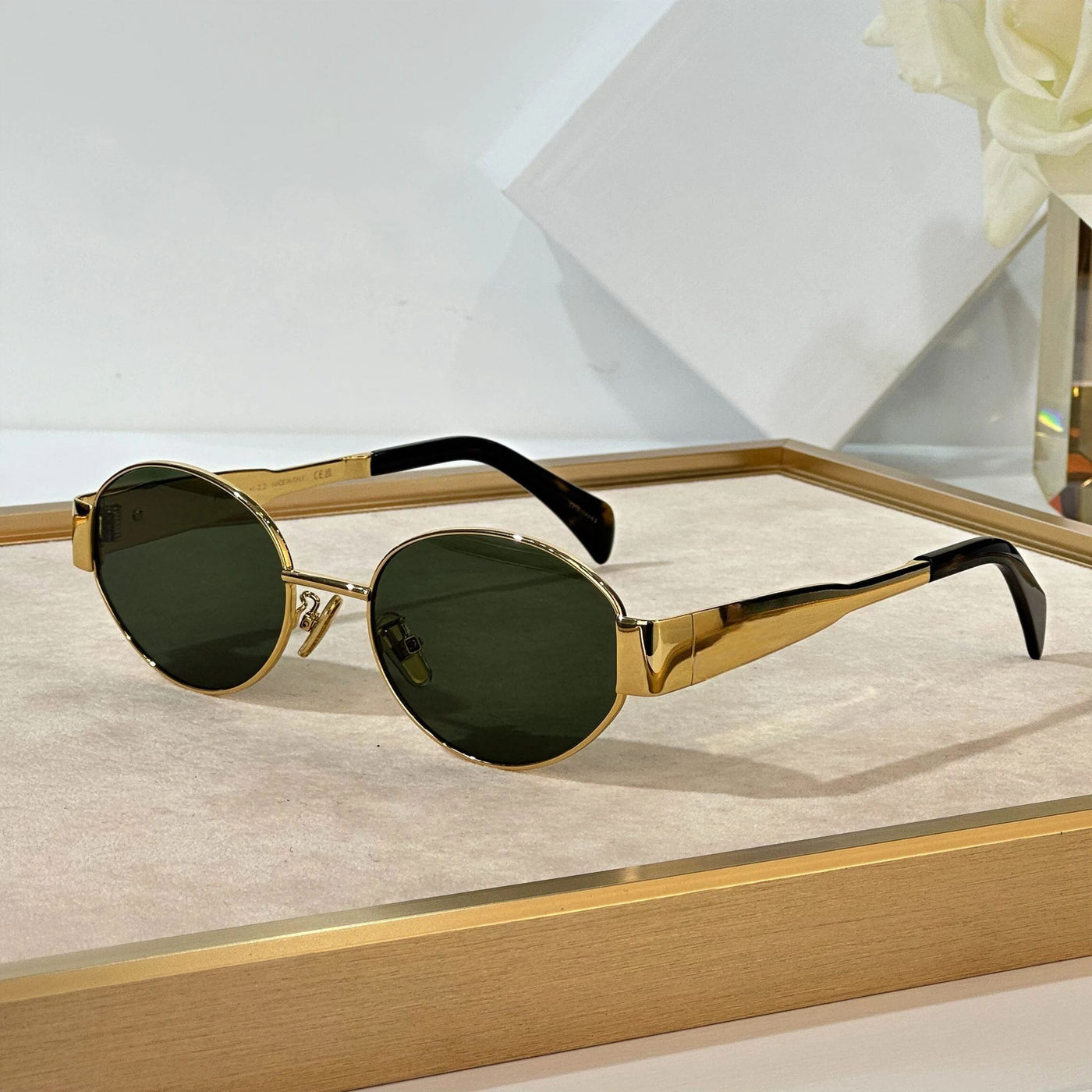 Unique and Classy Retro Metal Frame Pilot Oval Sunglasses for Men and Women - UV400 Protection