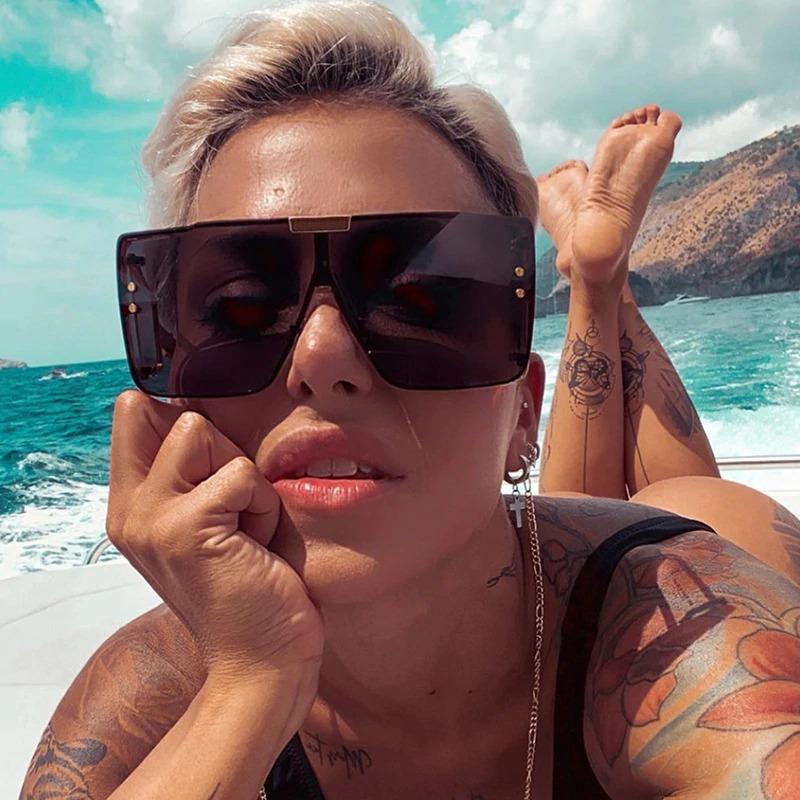 New High Quality Oversized Retro Vintage Fashion Sunglasses For Men And Women-Unique and Classy