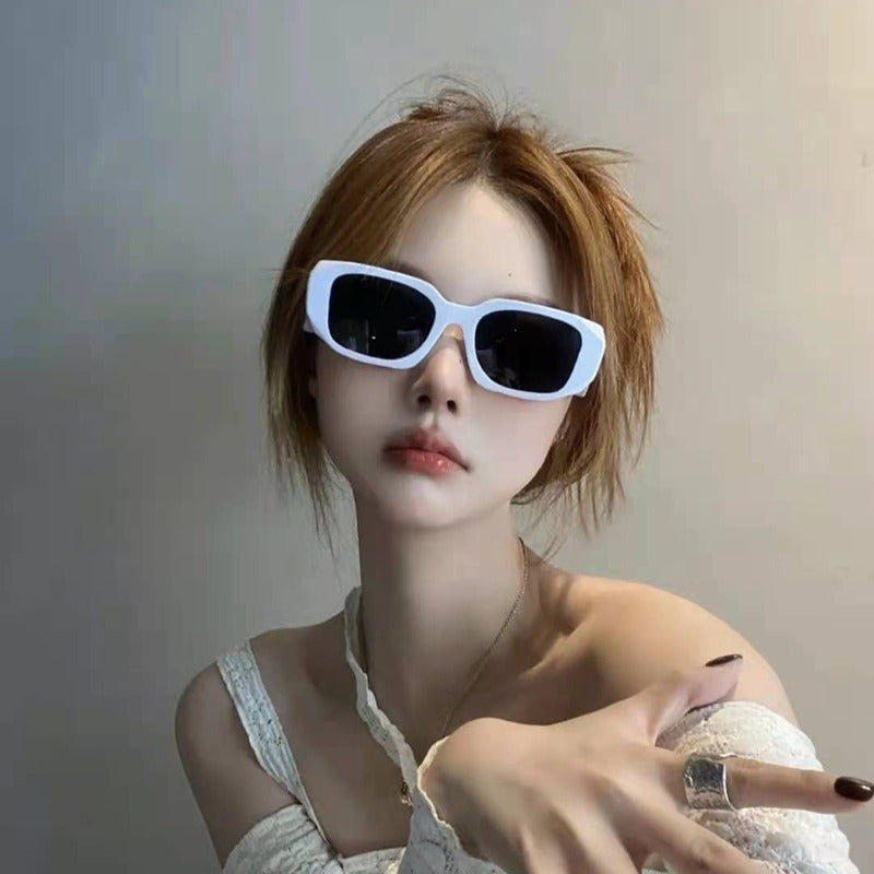 Trendy Cateye Cool Frame Sunglasses For Unisex-Unique and Classy