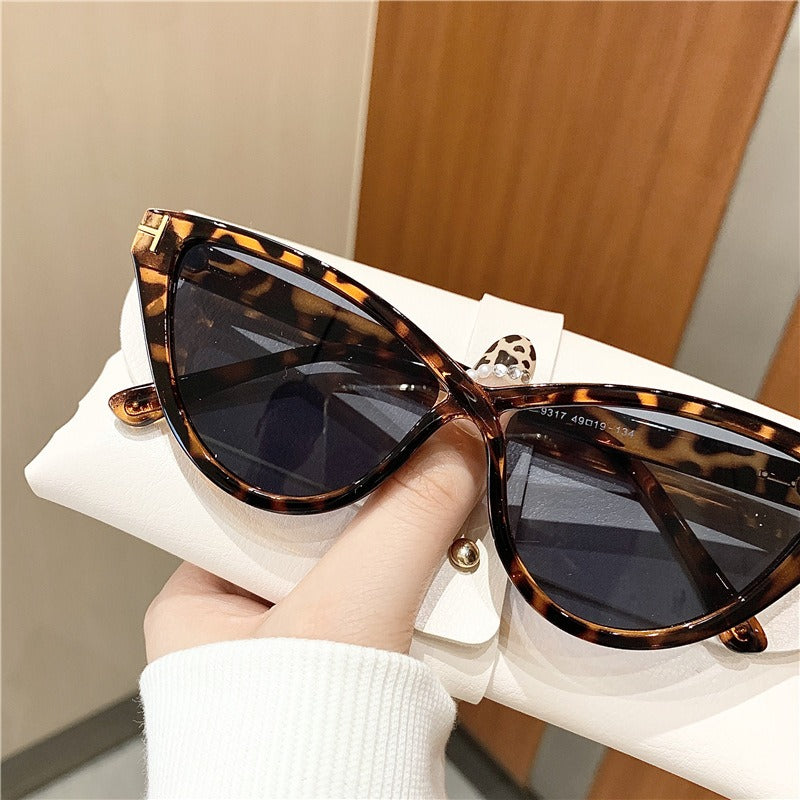 Retro Cat Eye Fashion Sunglasses For Unisex-Unique and Classy