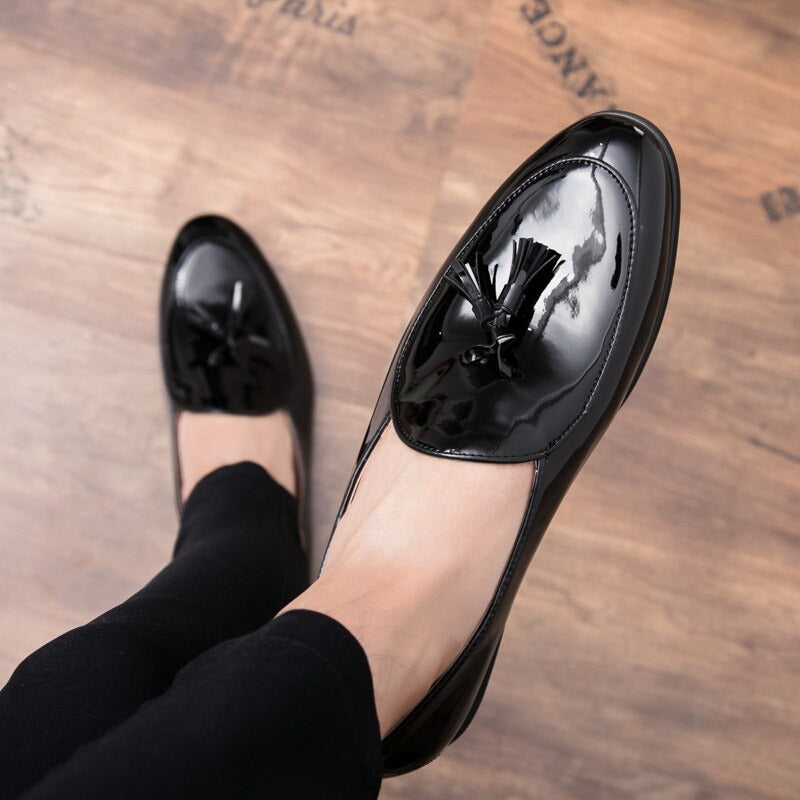 New Fashionable Oxford Business,Wedding,Party Wear Black Tassel Loafers-Unique and Classy