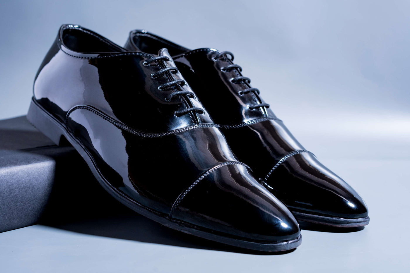 Shiny Black Men's Wear Pattern Premium Design Quality Oxford Formal Shoes-Unique and Classy