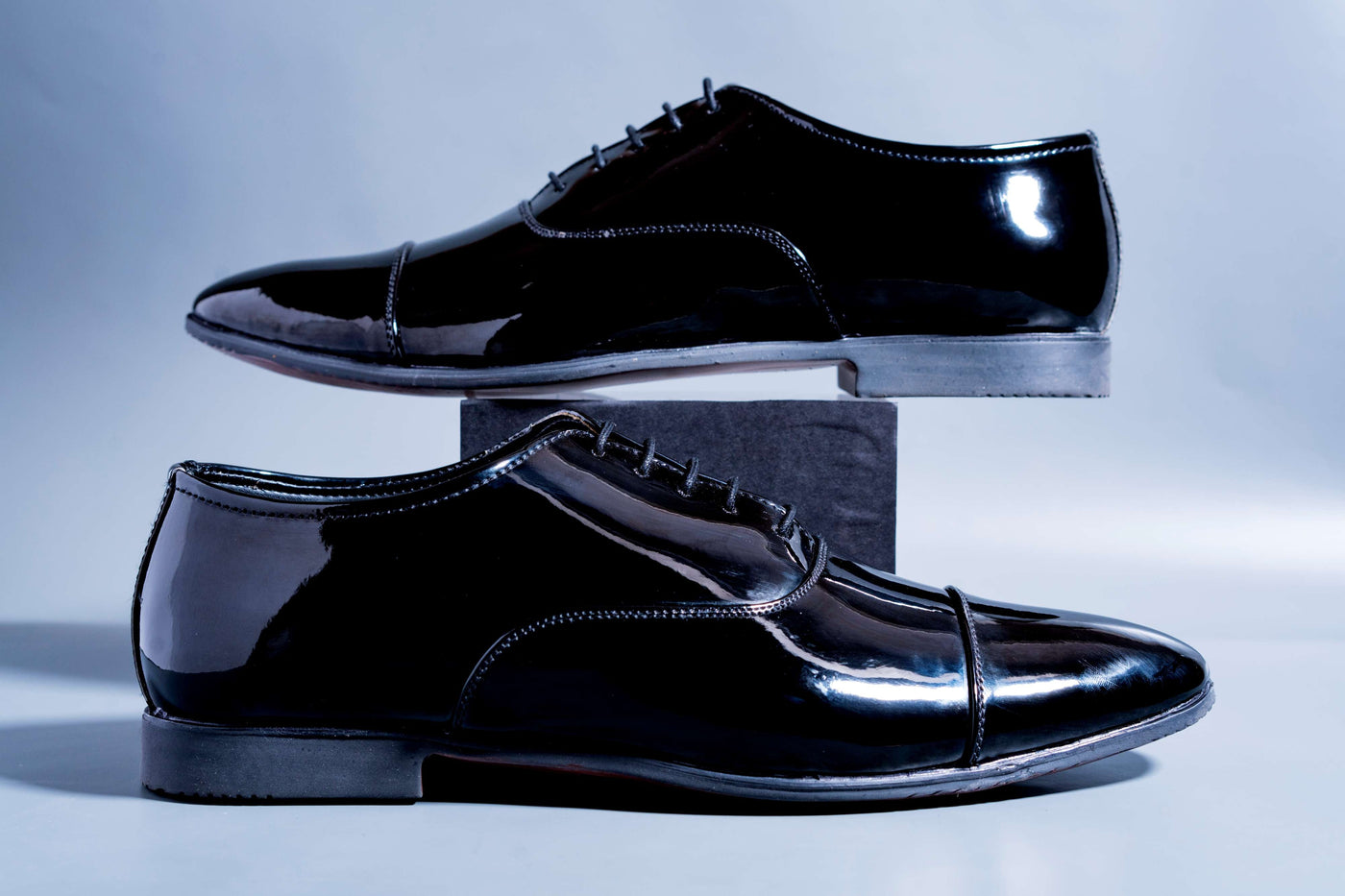 Shiny Black Men's Wear Pattern Premium Design Quality Oxford Formal Shoes-Unique and Classy