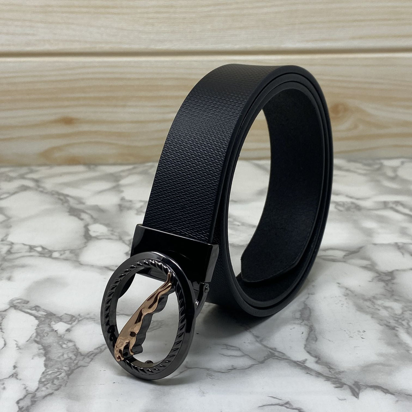 Round Jaguar Metal Buckle With Leather Strap Belt-UniqueandClassy