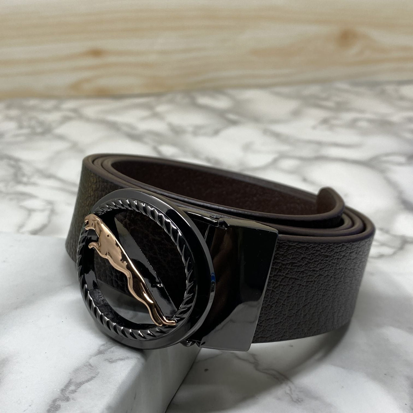 Round Jaguar Metal Buckle With Leather Strap Belt-UniqueandClassy