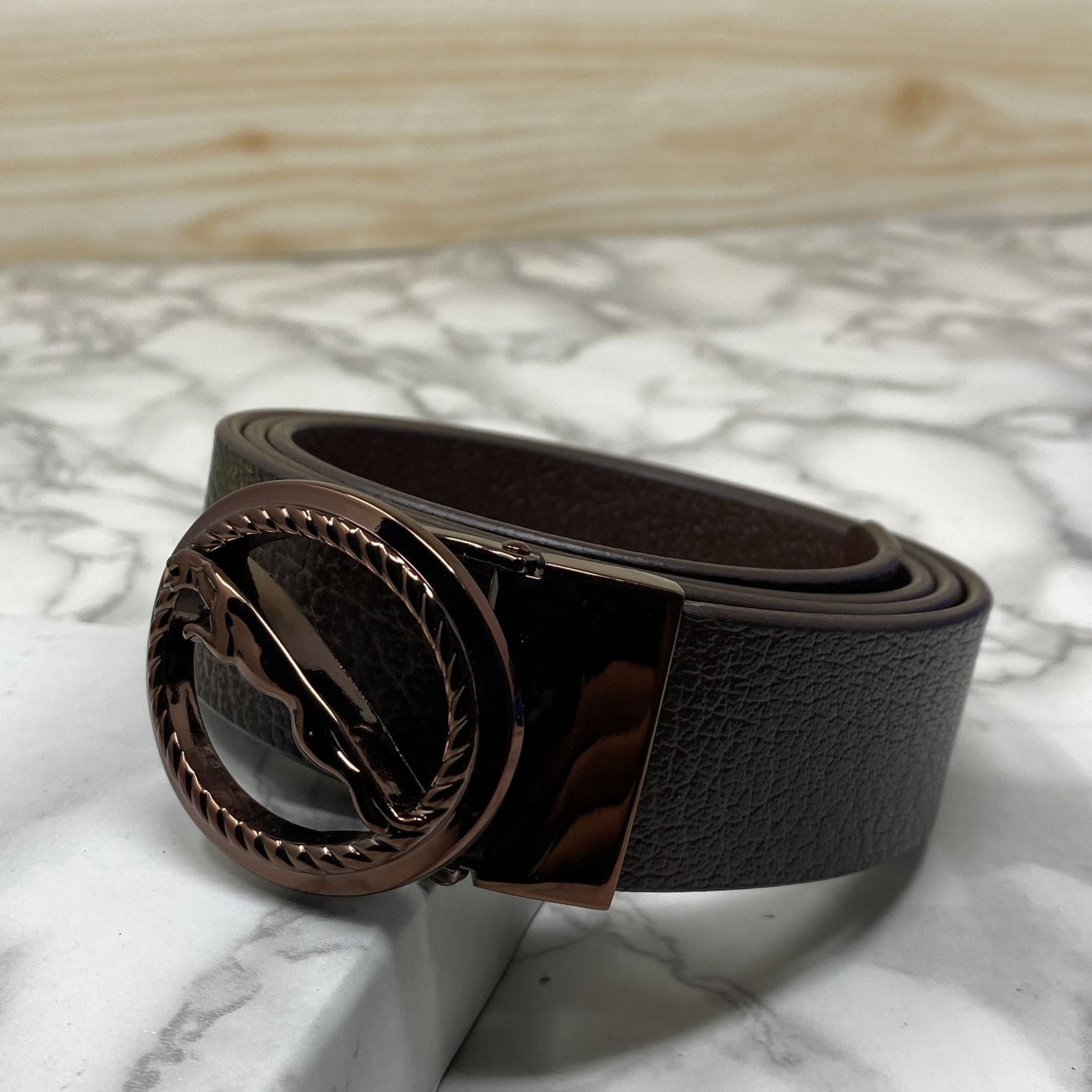 Round Jaguar Metal Buckle With Leather Strap Belt-UniqueandClassy