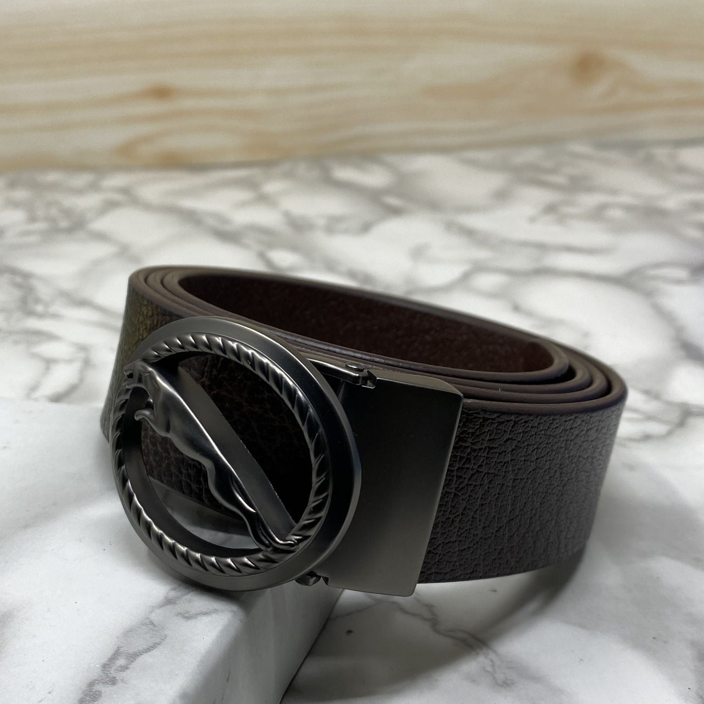 Round Jaguar Metal Buckle With Leather Strap Belt-UniqueandClassy