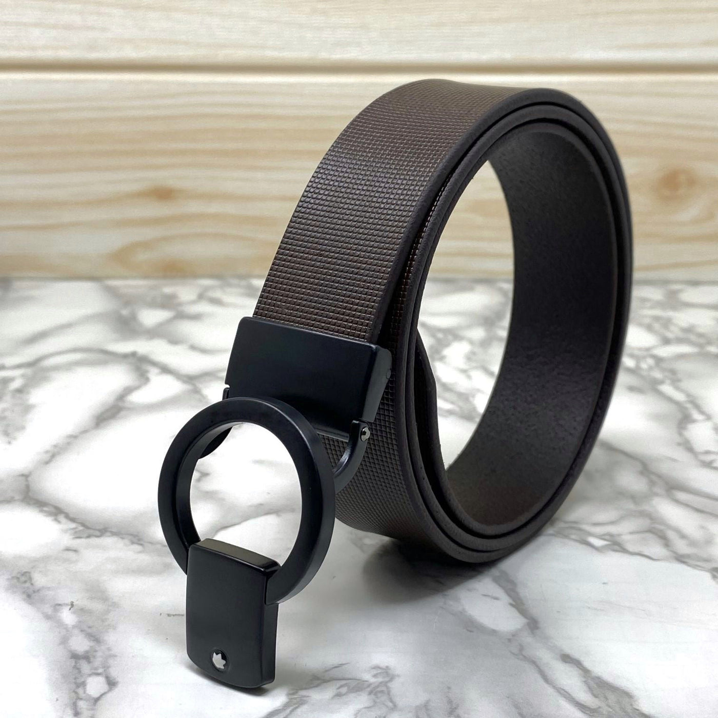 Round Lock Pattern Pressing Buckle With Leather Strap-UniqueandClassy