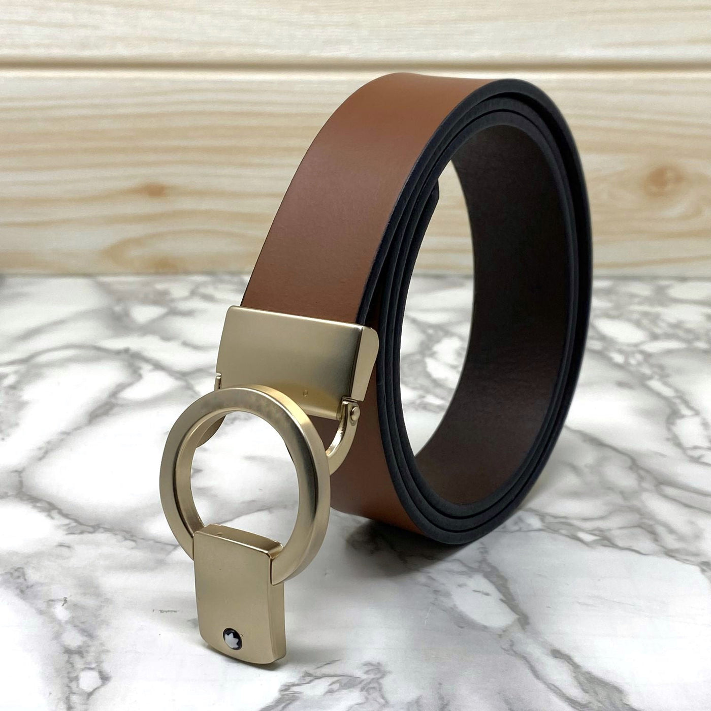 Round Lock Pattern Pressing Buckle With Leather Strap-UniqueandClassy