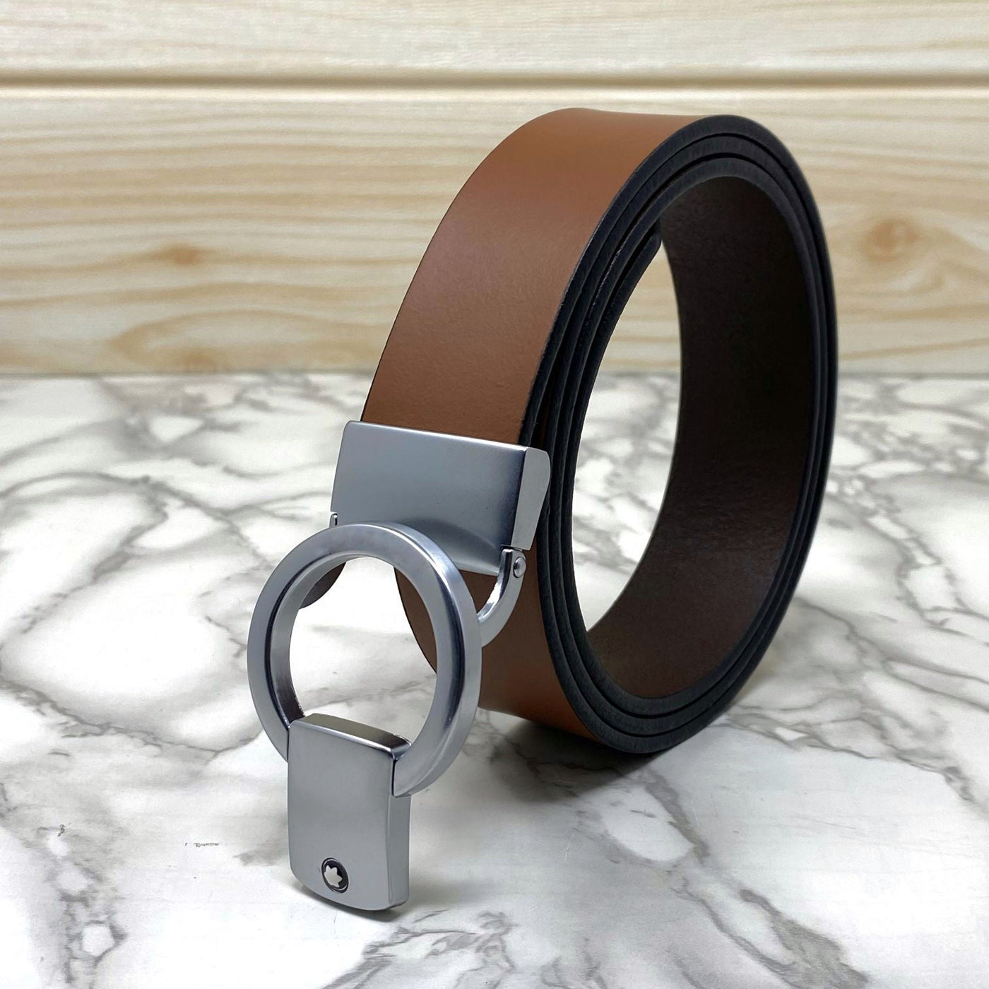 Round Lock Pattern Pressing Buckle With Leather Strap-UniqueandClassy