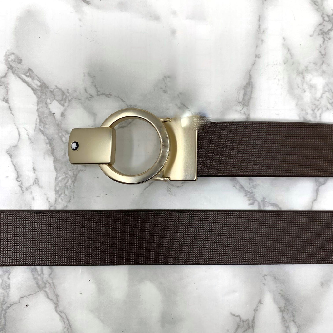 Round Lock Pattern Pressing Buckle With Leather Strap-UniqueandClassy