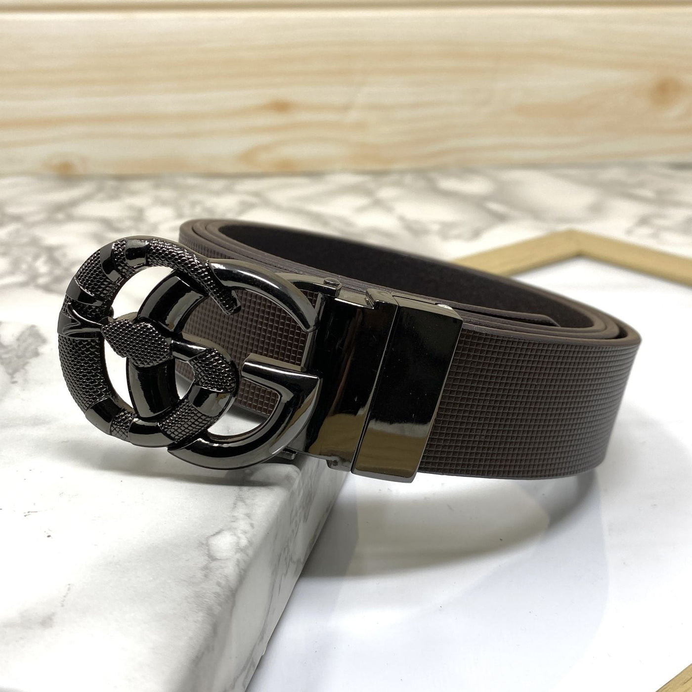 Classy Round Snake Design Leather Strap- UniqueandClassy