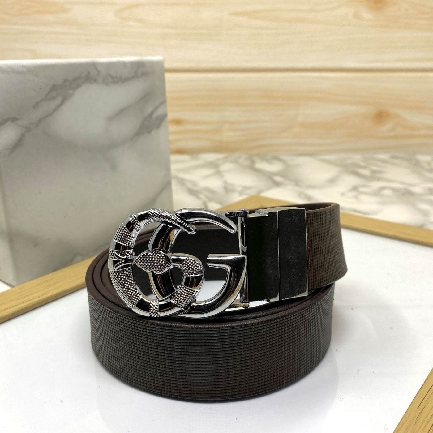 Classy Round Snake Design Leather Strap- UniqueandClassy