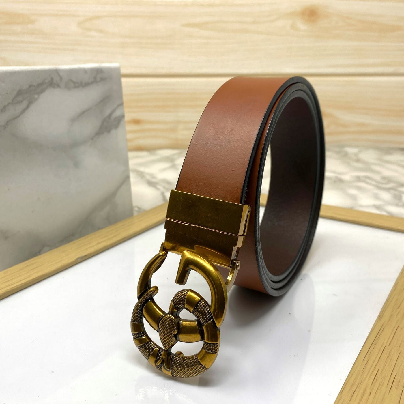 Classy Round Snake Design Leather Strap- UniqueandClassy