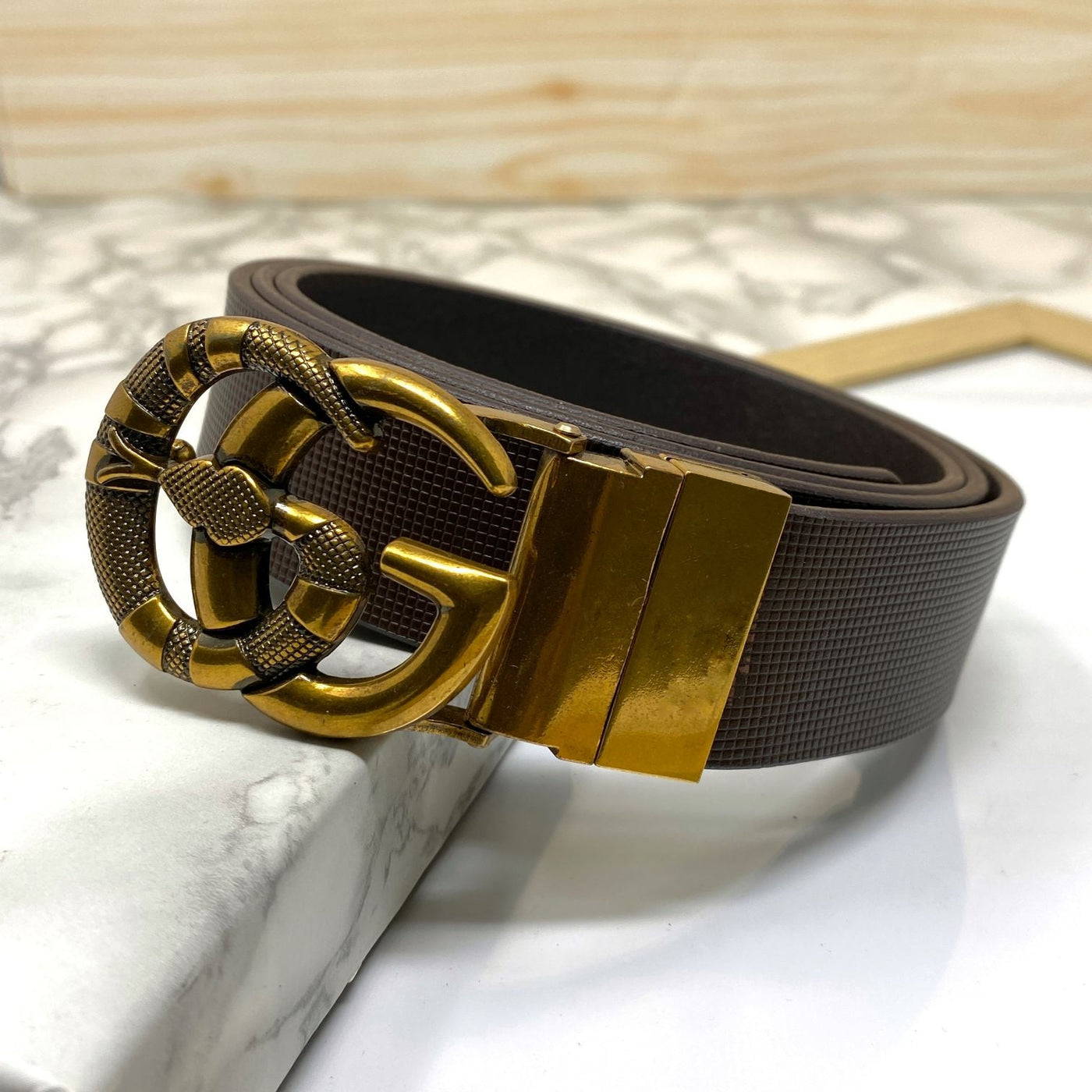 Classy Round Snake Design Leather Strap- UniqueandClassy