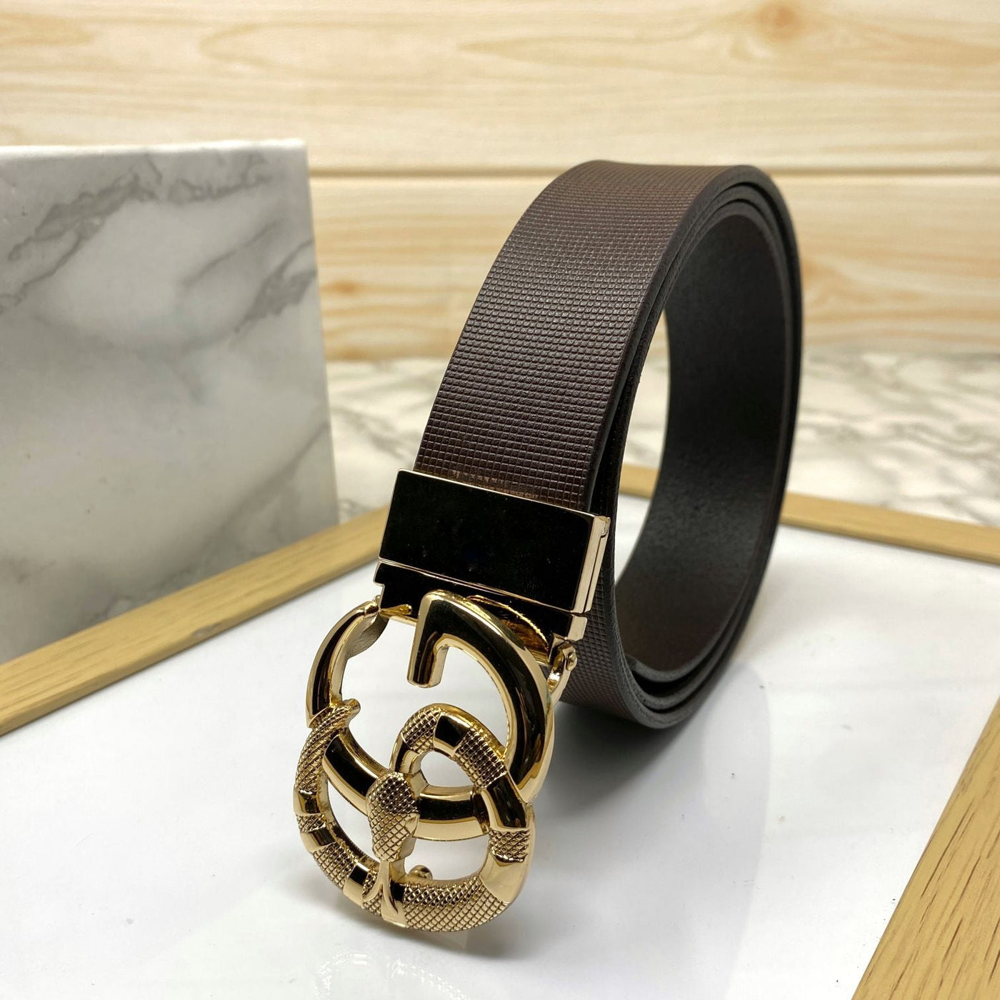 Classy Round Snake Design Leather Strap- UniqueandClassy