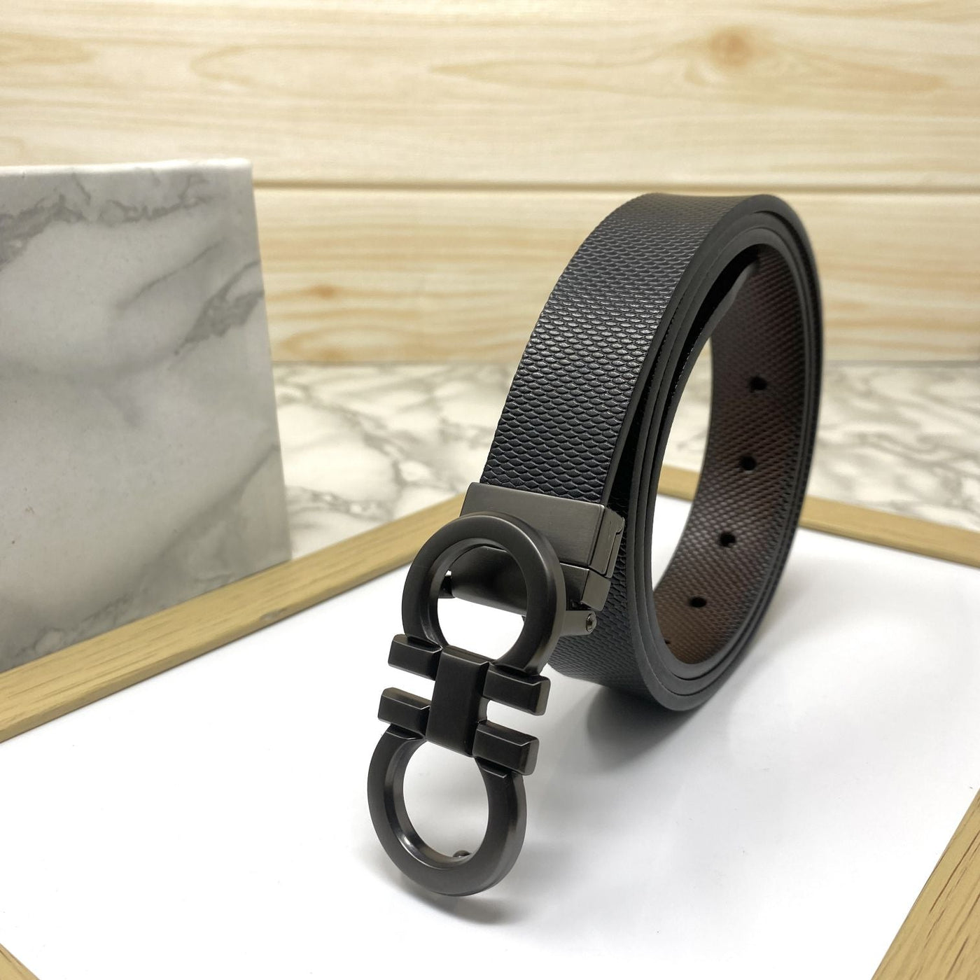 Small Design Formal and Casual Reversible Belt -UniqueandClassy