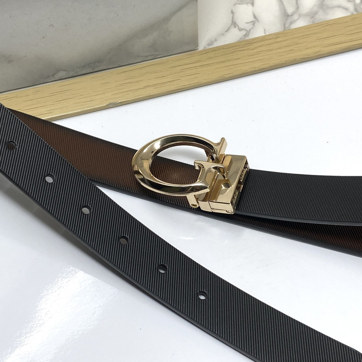 Small G Letter Reversible Strap Belt For Men-UniqueandClassy