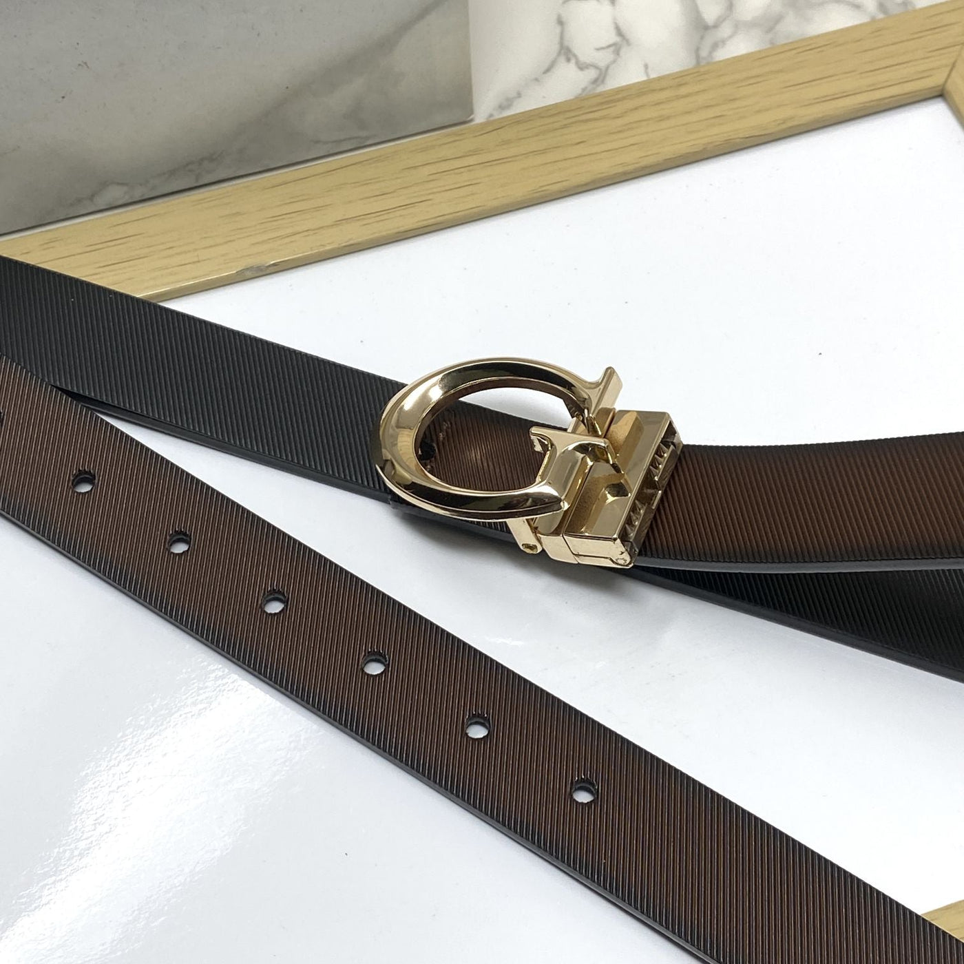 Small G Letter Reversible Strap Belt For Men-UniqueandClassy