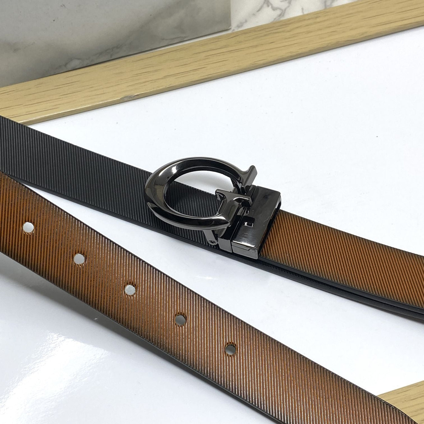 Small G Letter Reversible Strap Belt For Men-UniqueandClassy