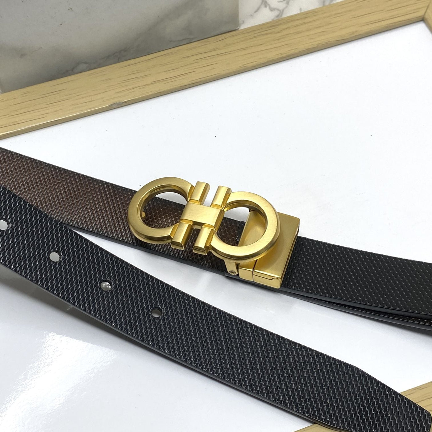 Small Design Formal and Casual Reversible Belt -UniqueandClassy