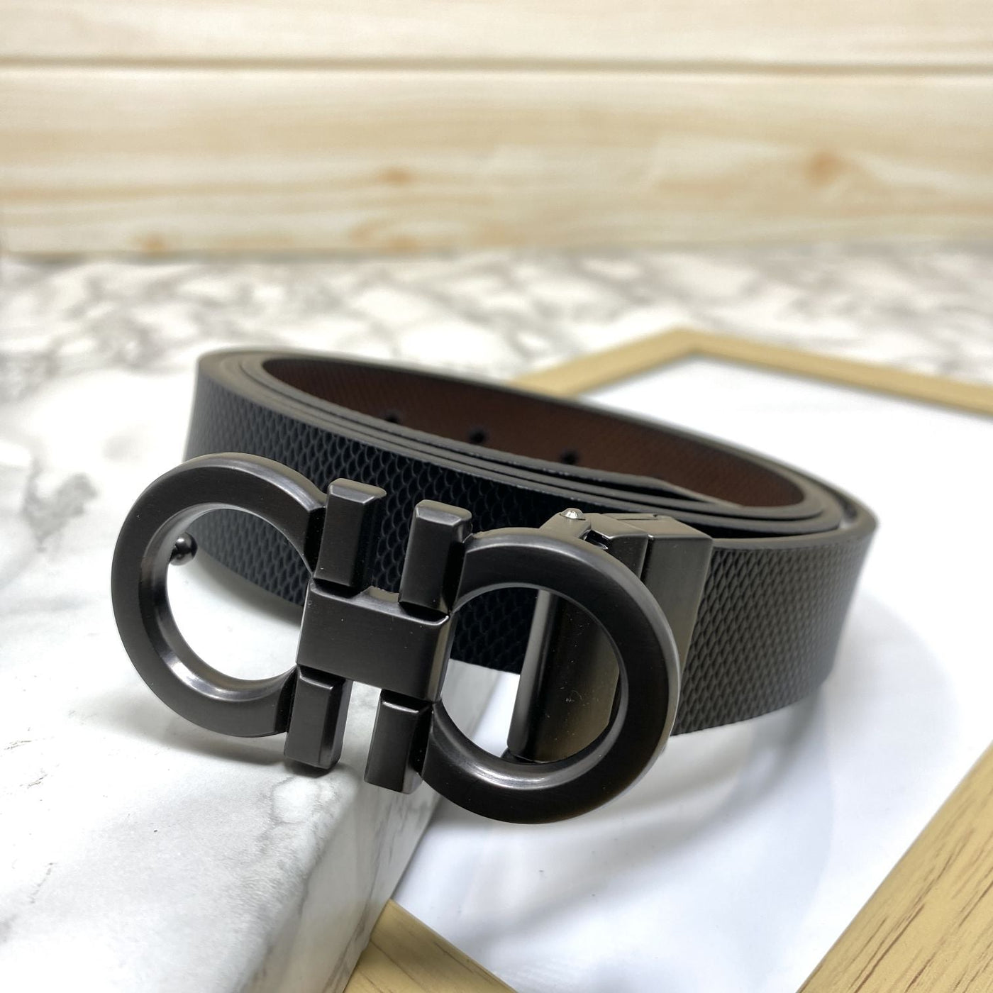 Small Design Formal and Casual Reversible Belt -UniqueandClassy