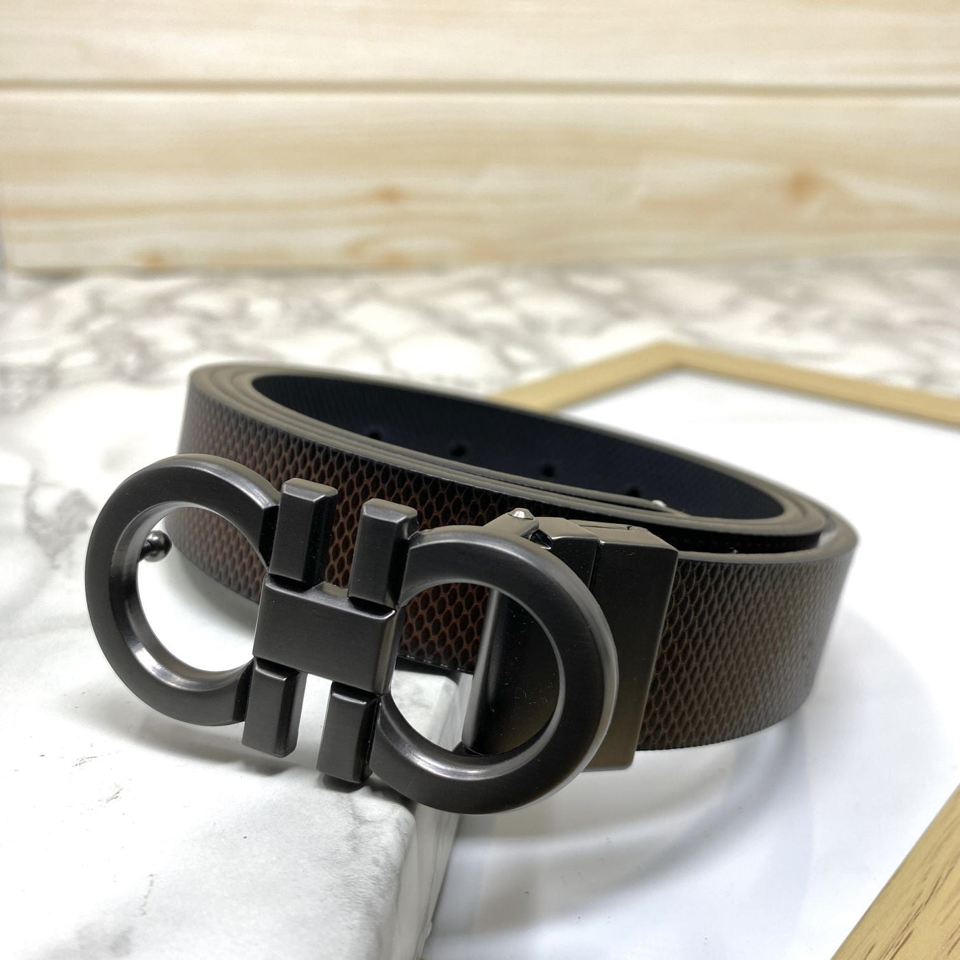 Small Design Formal and Casual Reversible Belt -UniqueandClassy