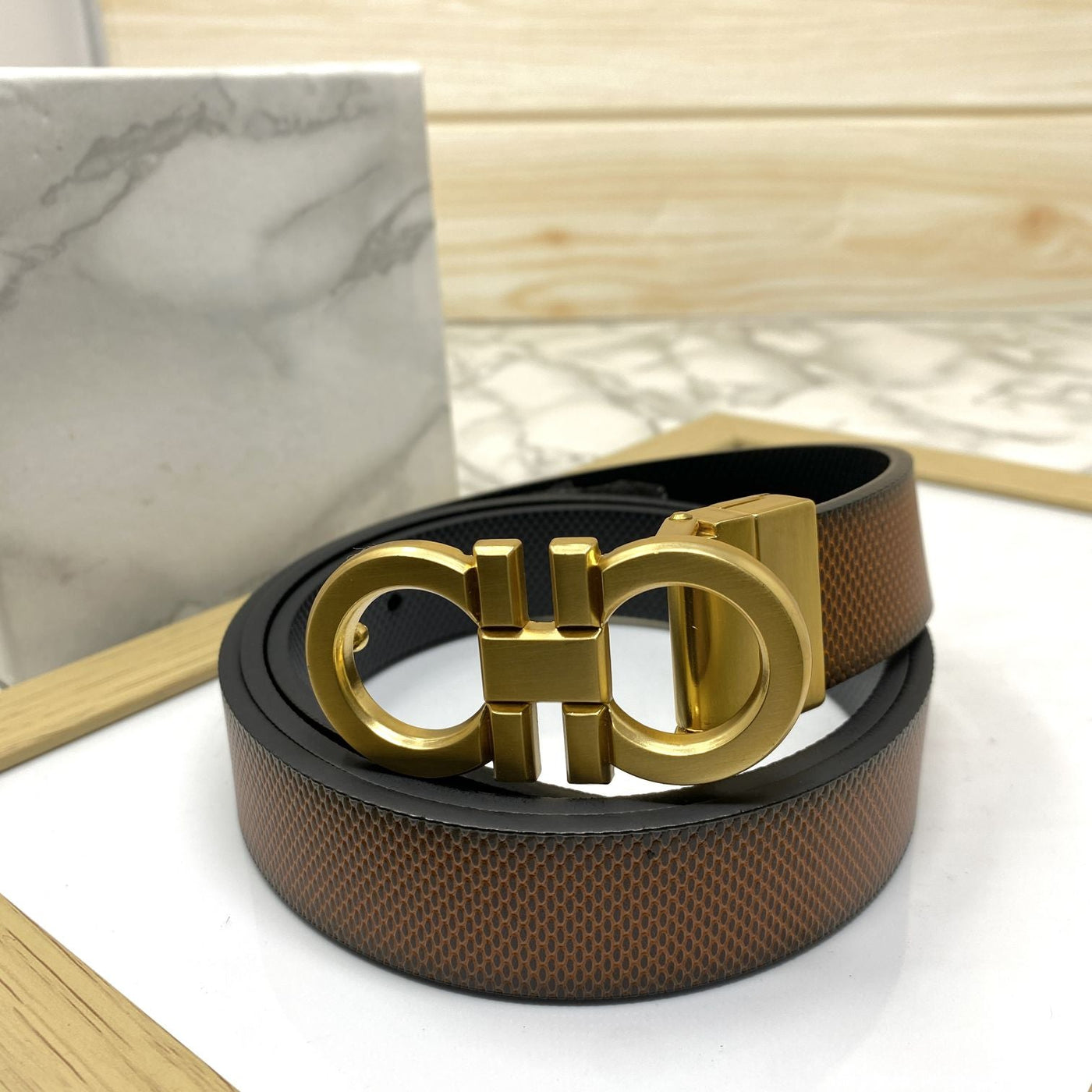 Small Design Formal and Casual Reversible Belt -UniqueandClassy