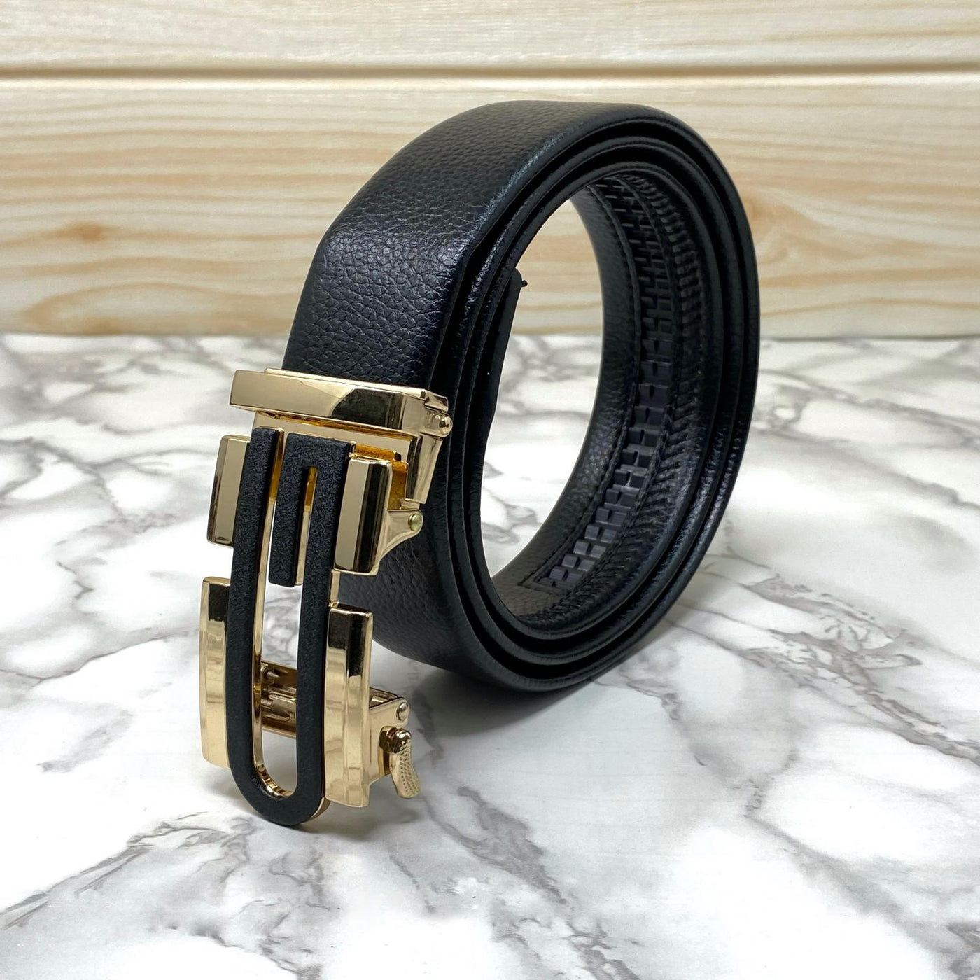 Fashionable Auto Lock Formal Belt With Adjustable Feature-UniqueandClassy