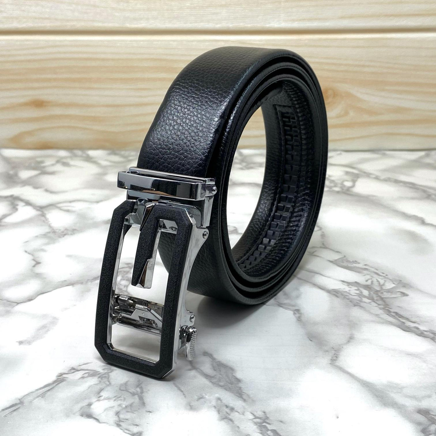 Single G Shape Fashionable Formal Belt For Men-UniqueandClassy