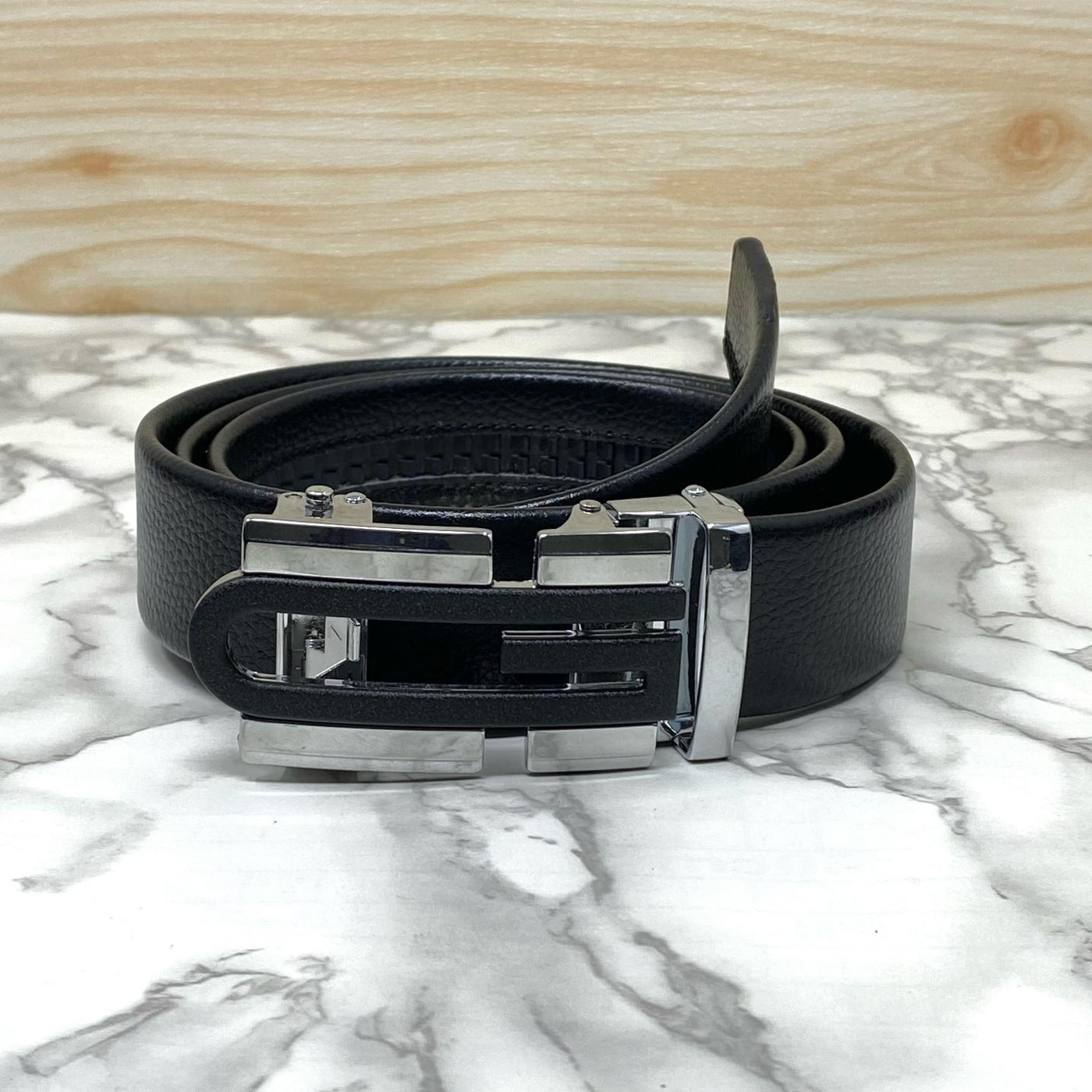 Fashionable Auto Lock Formal Belt With Adjustable Feature-UniqueandClassy