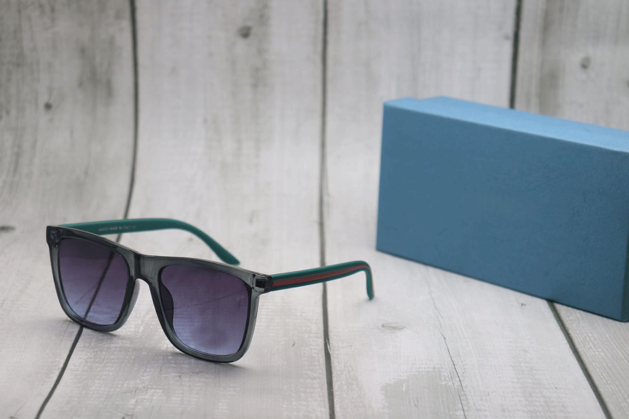 Stylish Square Small Vintage Black Sunglasses For Men And Women-Unique and Classy