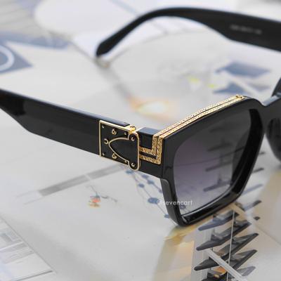 Stylish Square Metal Frame Black Sunglasses For Men And Women-Unique and Classy