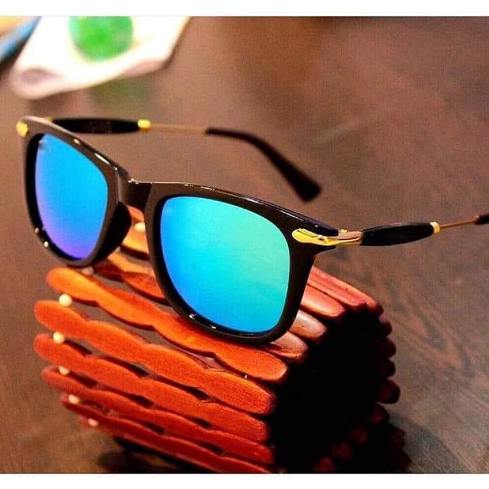 Most Stylish Wayfarer Sunglasses For Men And Women-Unique and Classy