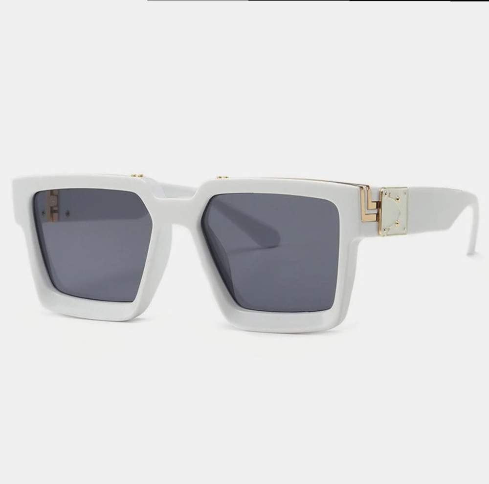 Stylish Square White Vintage Sunglasses For Men And Women-Unique and Classy