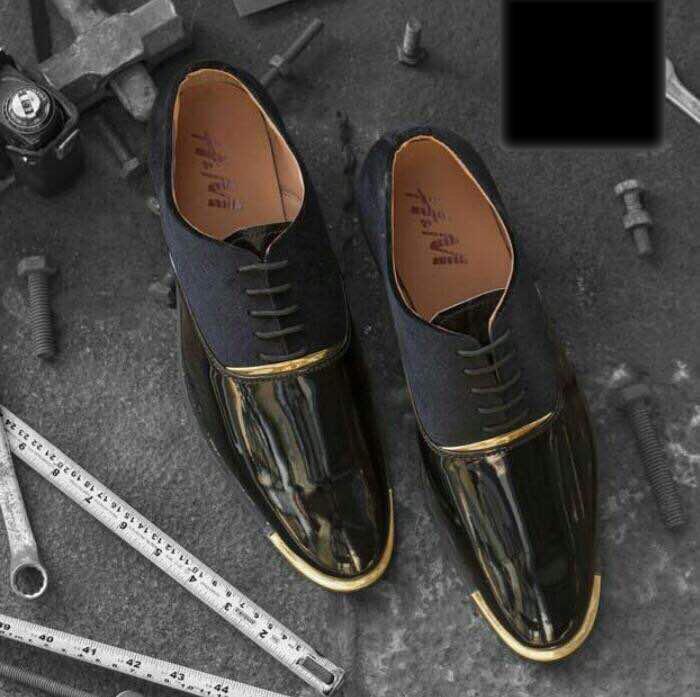 Mens Shiny Wear Premium Design High Quality Faux Leather Oxford Formal Shoes-Unique and Classy