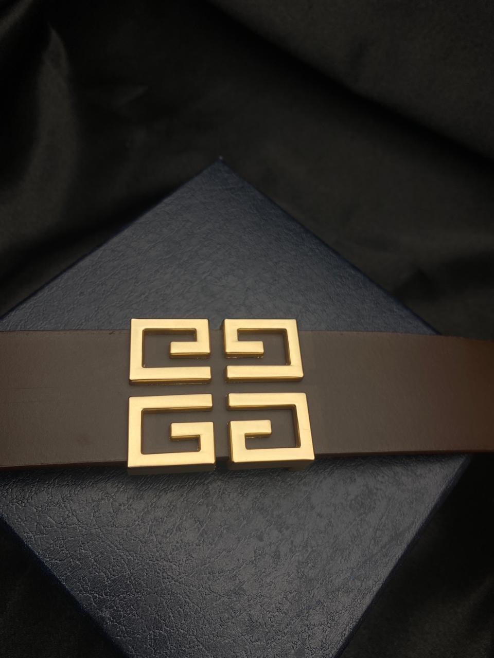 Classic Square Pattern Buckle With Leather Strap For Men-Unique and Classy