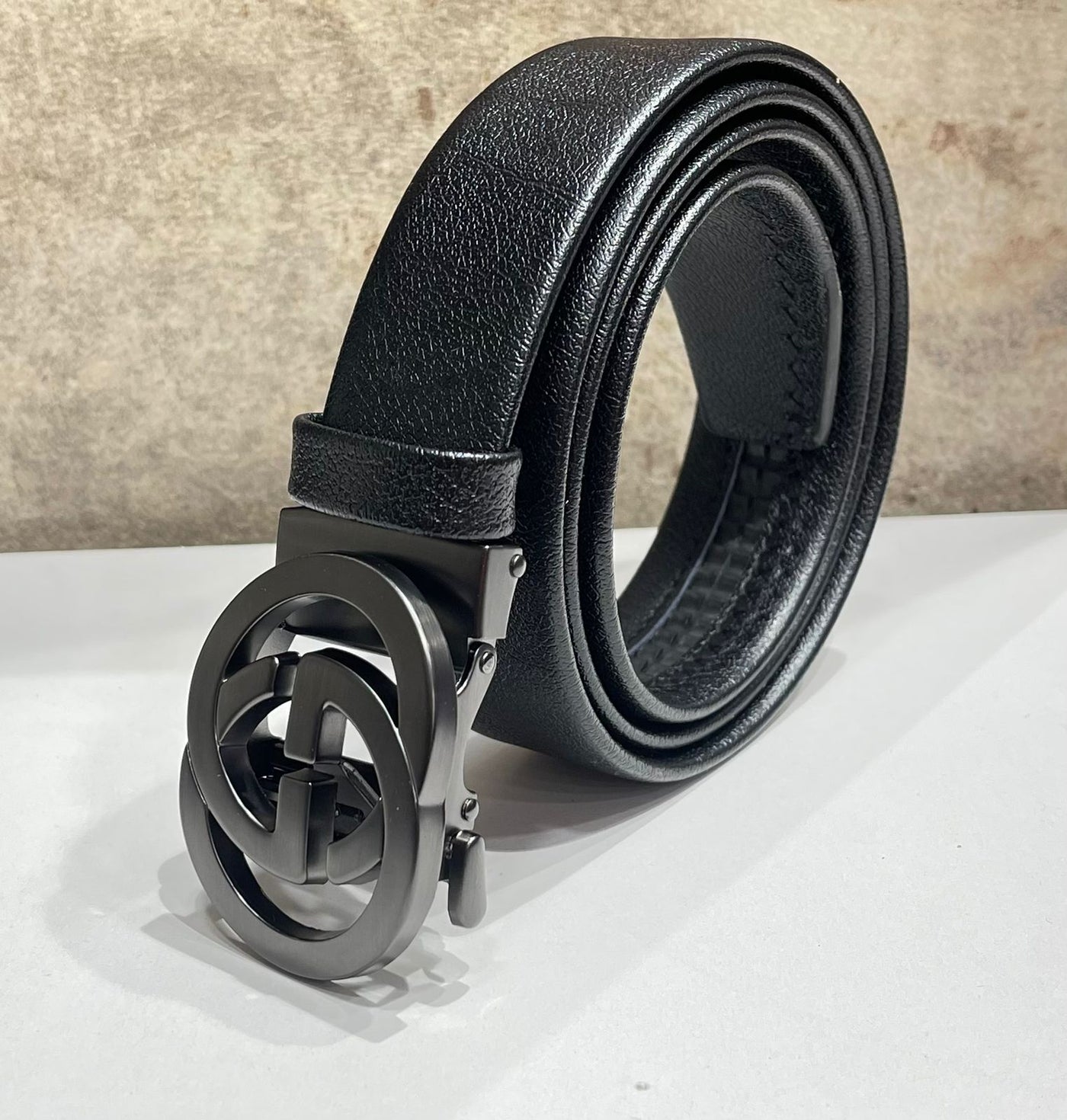 Classy GG Letter Round Buckle With High Quality Leather Belt For Men-Unique and Classy