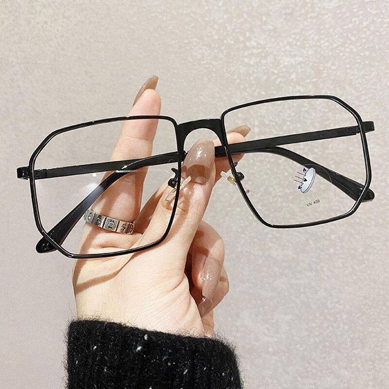 2020 New Vintage Fashion Square Anti Blue Light Unique Alloy Punk Eyeglasses Spectacle Frame For Men And Women