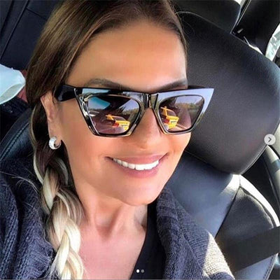 Trendy Vintage Retro Fashion Stylish Square Frame Design Luxury Sunglasses For Men And Women-Unique and Classy