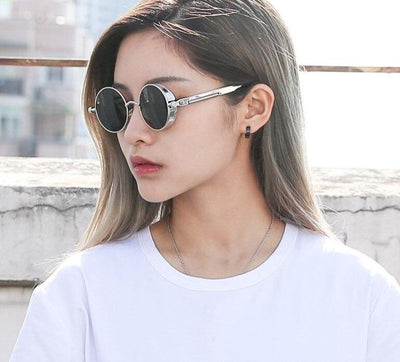 High Quality Retro Classic Luxury Brand Designer Round Metal Frame Sunglasses For Men And Women-Unique and Classy