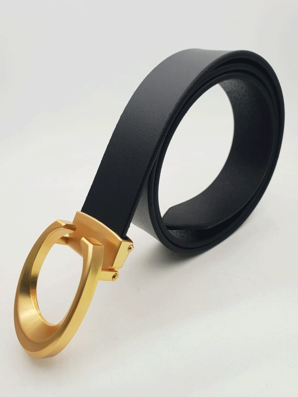 Classic Curve C Pattern Leather Strap Belt For Men's-Unique and Classy