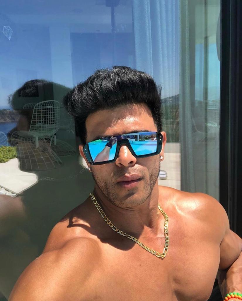 Funky Sahil Khan Sunglasses For Men-Unique and Classy