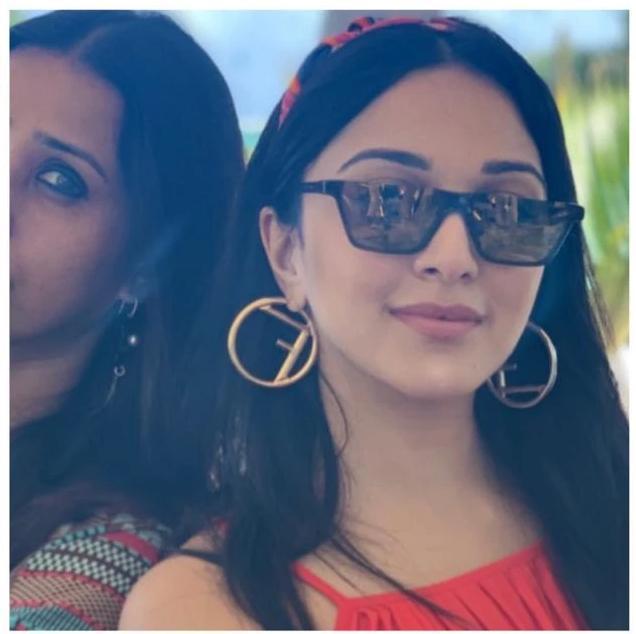 Stylish Sonakshi Sinha,kiara advani Cateye Sunglasses For Women-Unique and Classy