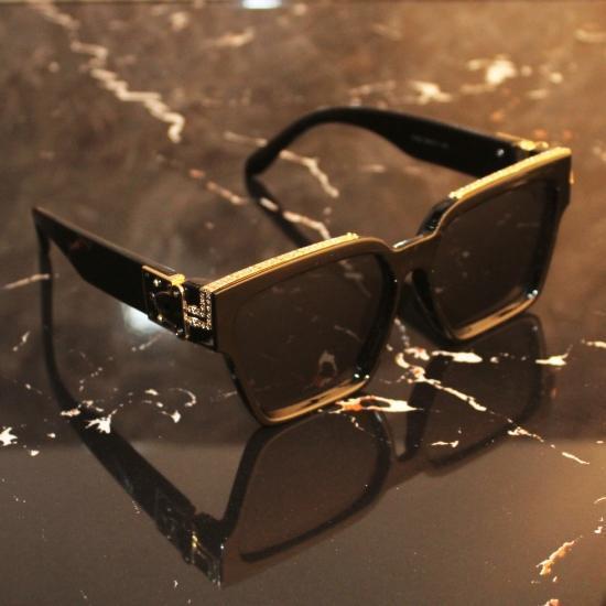 Stylish Astroiner Black Wayfarer Sunglasses-Unique and Classy Premium Unique and Classy