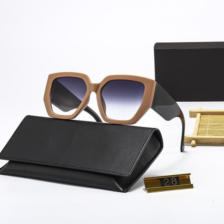 Benjamin Oversized Square Sunglasses For Men And Women-Unique and Classy