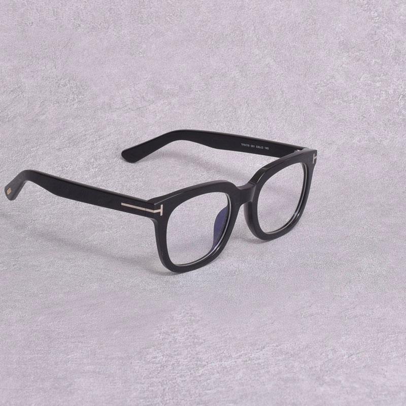 Classic Square Frame For Men And Women-Unique and Classy